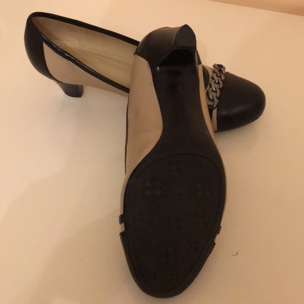 Women's Naturalizer Heels with Chain Accent - Picture 3 of 5